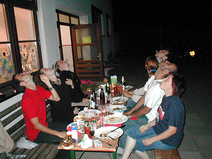 Fabio, Marlen, Malin, Axel, B&auml;rbel, Augusto and Tara drinking 